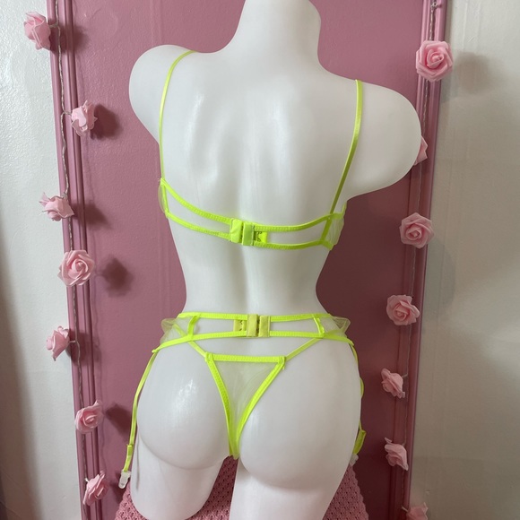 🤩 LARGE - 3 pcs set lingerie bra top panties Porte-jarretelle - green neon sexy - Picture 6 of 6
